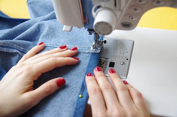 How to Sew Hem Your Garments with a Sewing Machine