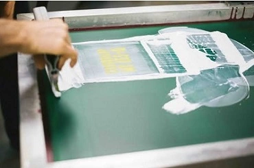 Screen or Silkscreen Printing, Different Types of T-Shirt Printing Methods