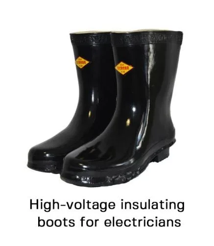 Insulating safety shoes